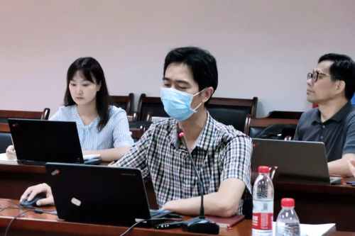 了中科院人才政策的要點,王延軼匯報了武漢病毒所2020年人力資源現(xiàn)狀