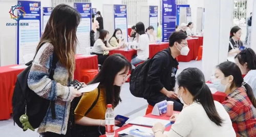 武漢東湖高新區(qū)2023年春季巡回招聘會武漢大學實習生專場成功舉辦